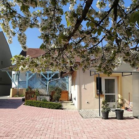 Anna Vendeghaz Apartment Keszthely Luaran gambar