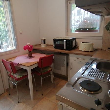 Anna Vendeghaz Apartment Keszthely Luaran gambar