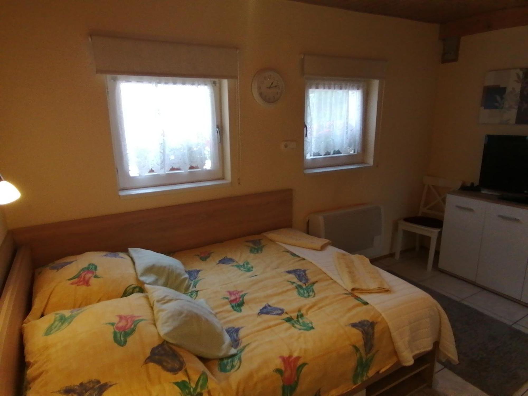 Anna Vendeghaz Apartment Keszthely Luaran gambar
